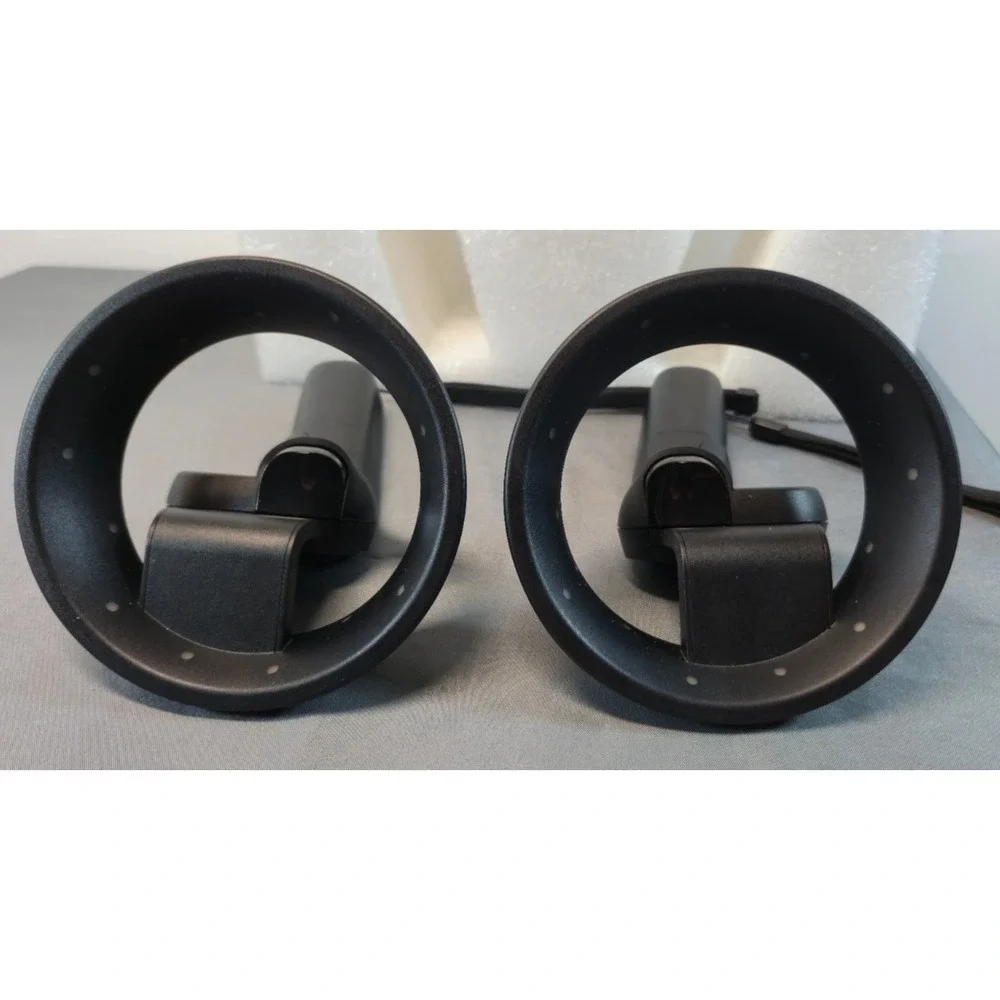 Original Microsoft Windows MR Mixed Reality Motion Controllers Only 1 Miss Cover